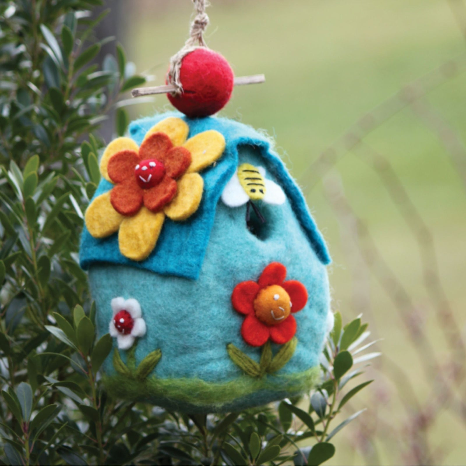 Birdhouse & Chimes