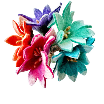 Spring Maya Felt Flower Bouquet – Handmade Wool Flowers in Soft Pastel Tones