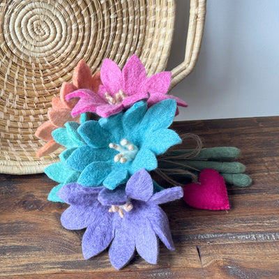 Spring Maya Felt Flower Bouquet – Handmade Wool Flowers in Soft Pastel Tones